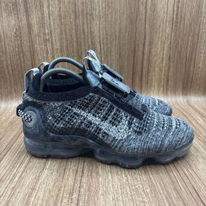 Nike Air VaporMax 2020 Flyknit Oreo Womens Size 8.5 Gray Running Sneakers EUC